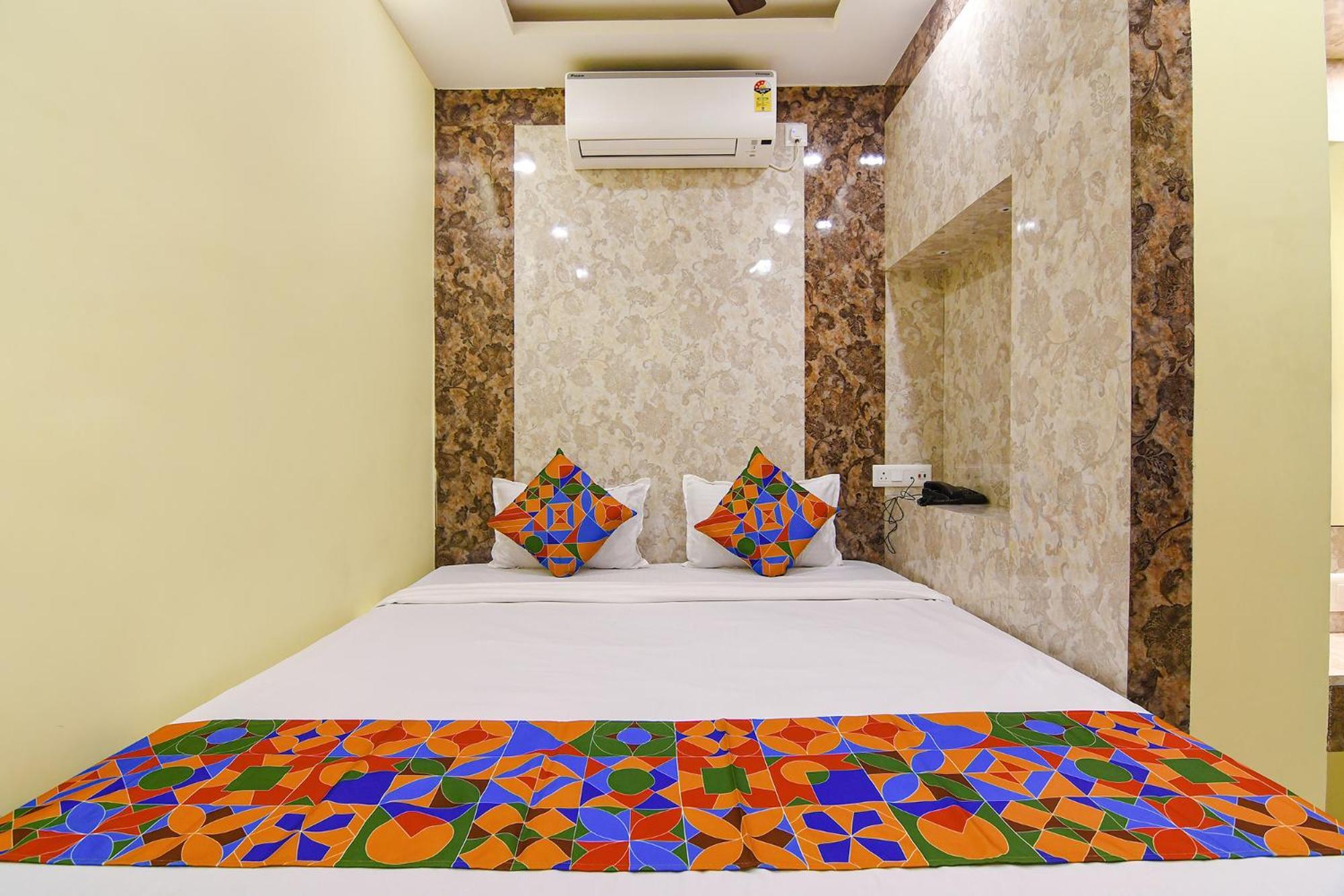 Hotel Divine Chariot Calcutta Exterior foto